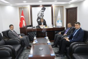 Başkan Sarı, “Üniversite öğrencilerimiz için başlattığımız Öğrenci servisimiz amacına ulaştı”