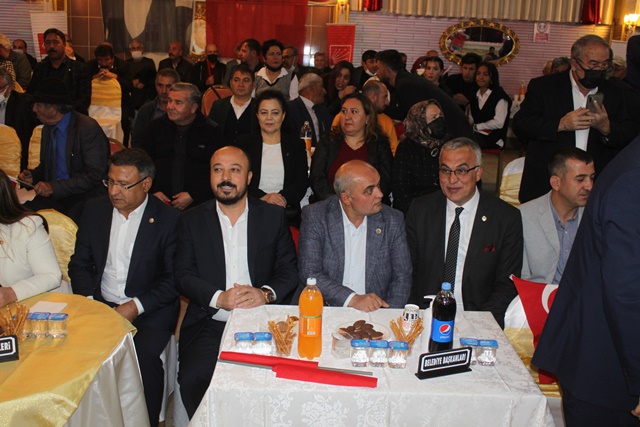 Dinar’da Cumhuriyet Balosuna Yoğun katılım 3 Dinarda Cumhuriyet Balosuna Yogun katilim 16