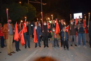 Cumhuriyetimizin Kuruluşu’nun 98. Yılında Fener Alayı ve bando gösterisi