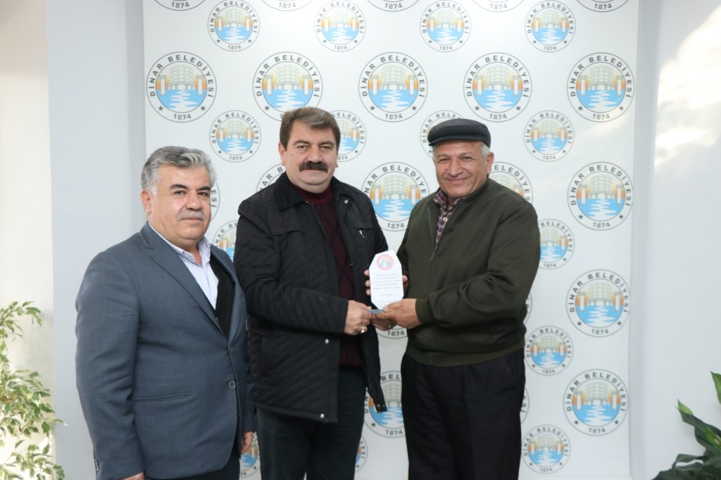 Dinar Yazarlar Şairler Kültür Derneğinden Başkan Sarı’ya Teşekkür 1 IMG 20211105 WA0030