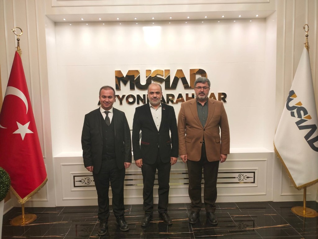 ÖZKAYA, MÜSİAD YÖNETİMİ İLE BİR ARAYA GELDİ