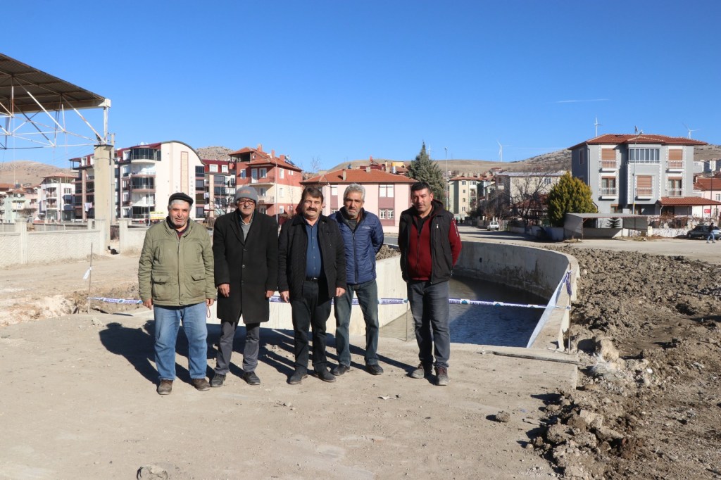 Başkan Sarı, “Menderes Nehrimizde, Pazar yerimizde hak ettiği görünüme kavuşuyor”