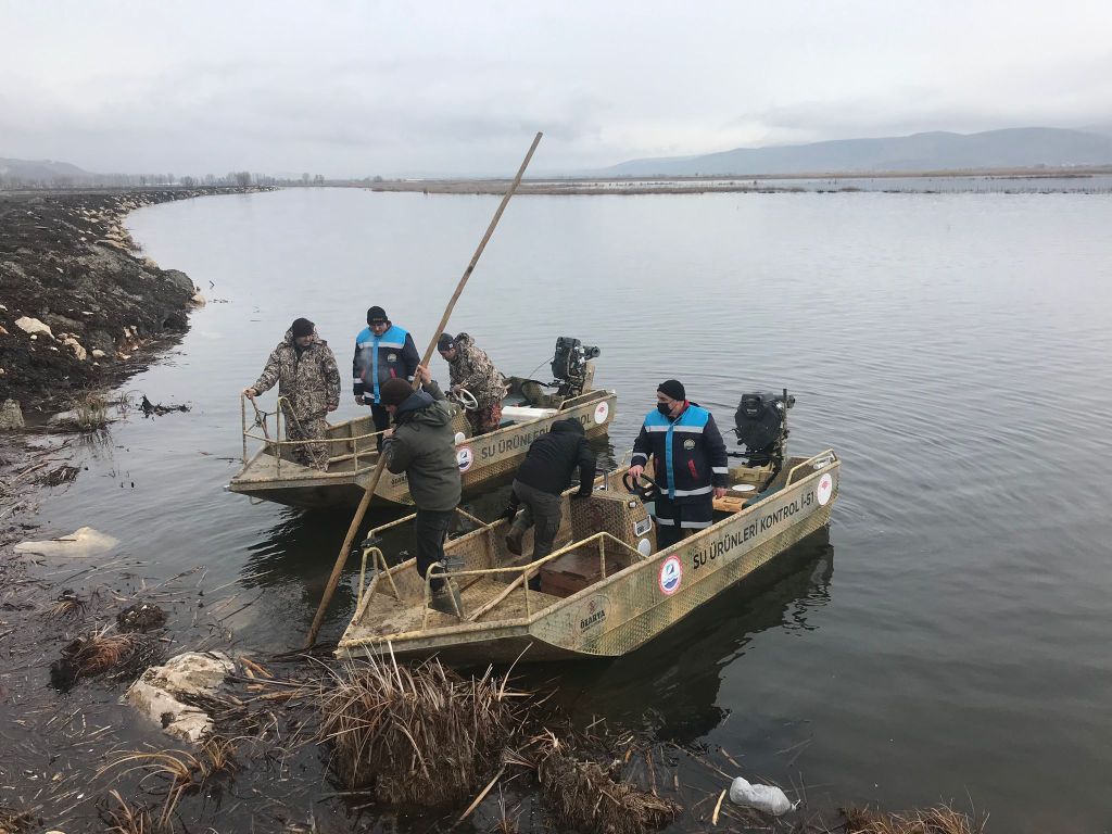 İLÇEMİZDE SU ÜRÜNLERİNDE KAÇAK AVLANMAYA KARŞI DENETİM YAPILDI