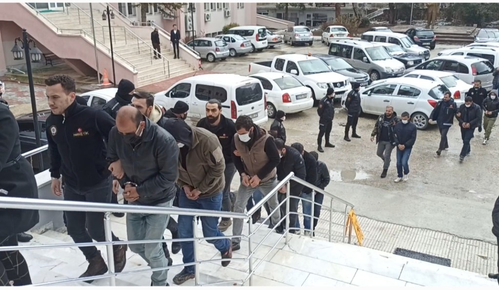 UYUŞTURUCU TACİRLERİNE NARKO DARBESİ 2 IMG 20220303 190311