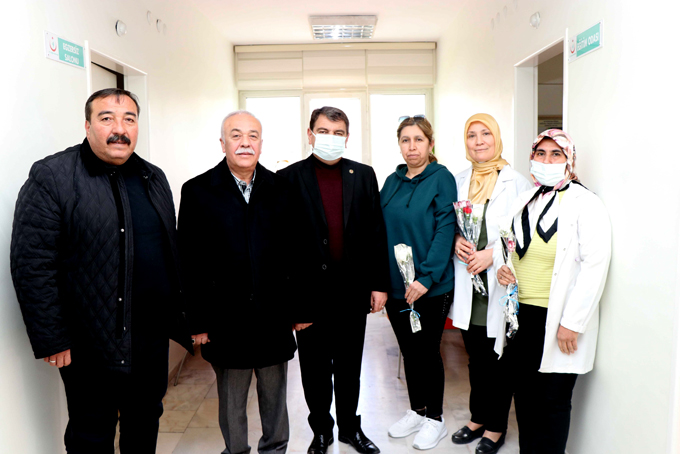 BAŞKAN SARI, SAĞLIK ÇALIŞANLARININ BAYRAMINI KUTLADI 5 foto 6839