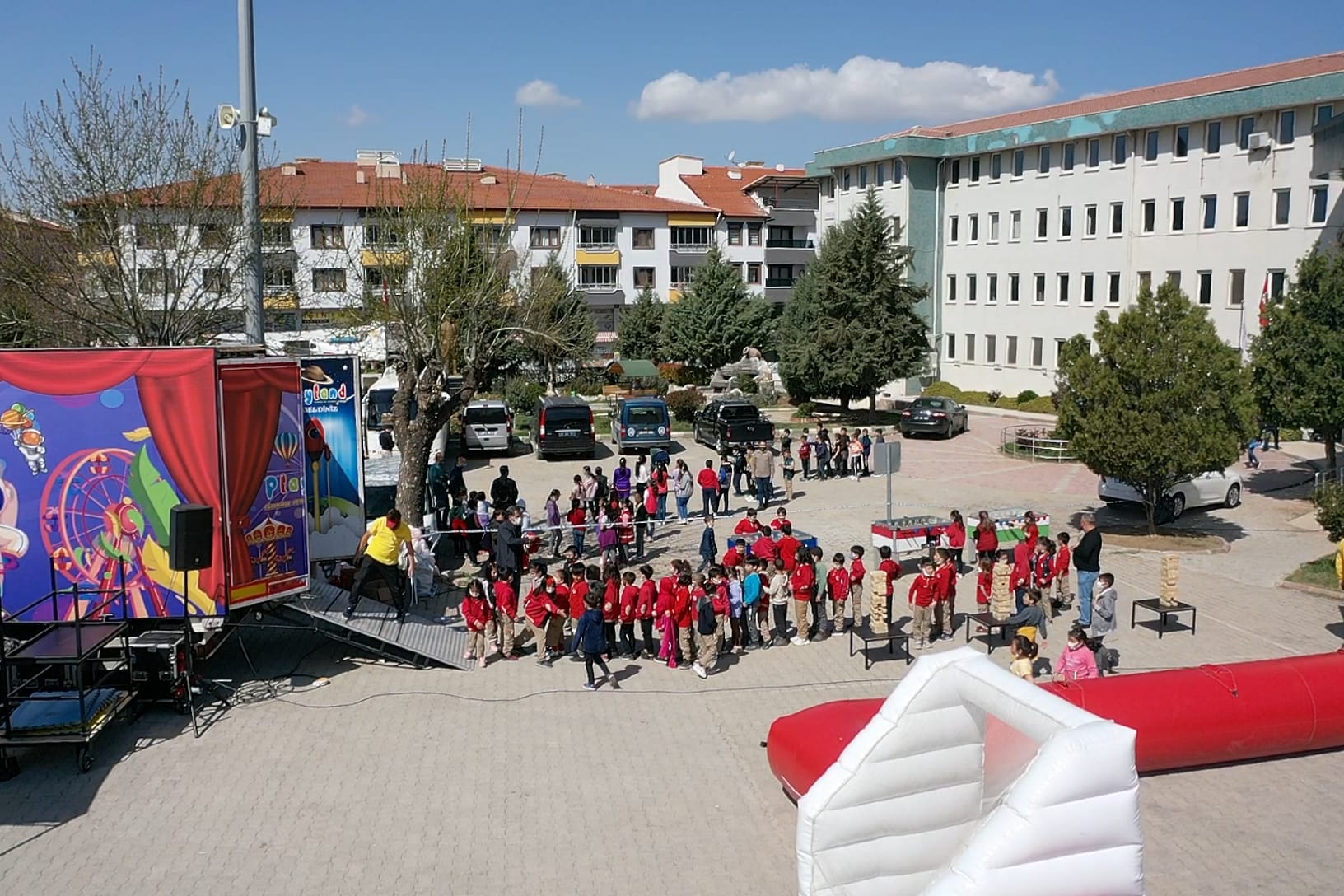 BAŞKAN SARI, “ÇOCUK FESTİVALİMİZ YOĞUN BİR KATILIMLA GERÇEKLEŞTİ” 3 Cocuk 2