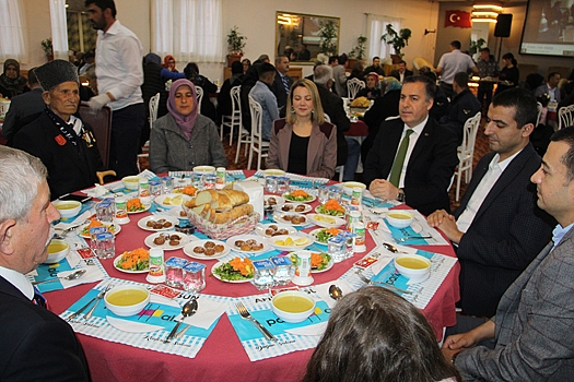 DİNAR KAYMAKAMLIĞINDAN ŞEHİT AİLELERİMİZE VE GAZİLERİMİZE İFTAR YEMEĞİ 3 Gazi 5