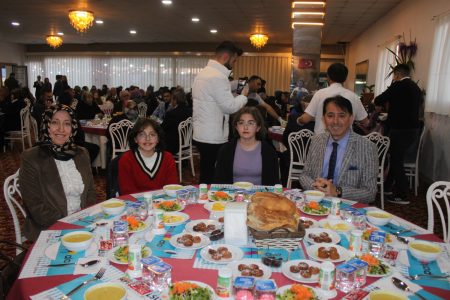 DİNAR KAYMAKAMLIĞINDAN ŞEHİT AİLELERİMİZE VE GAZİLERİMİZE İFTAR YEMEĞİ 5 Gazi 8