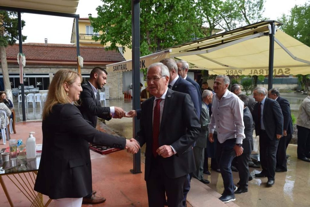 İYİ PARTİ İL BAŞKANLIĞI İLÇE BAYRAMLAŞMA PROGRAMI DİNAR SANTRAL PARKTA YAPILDI