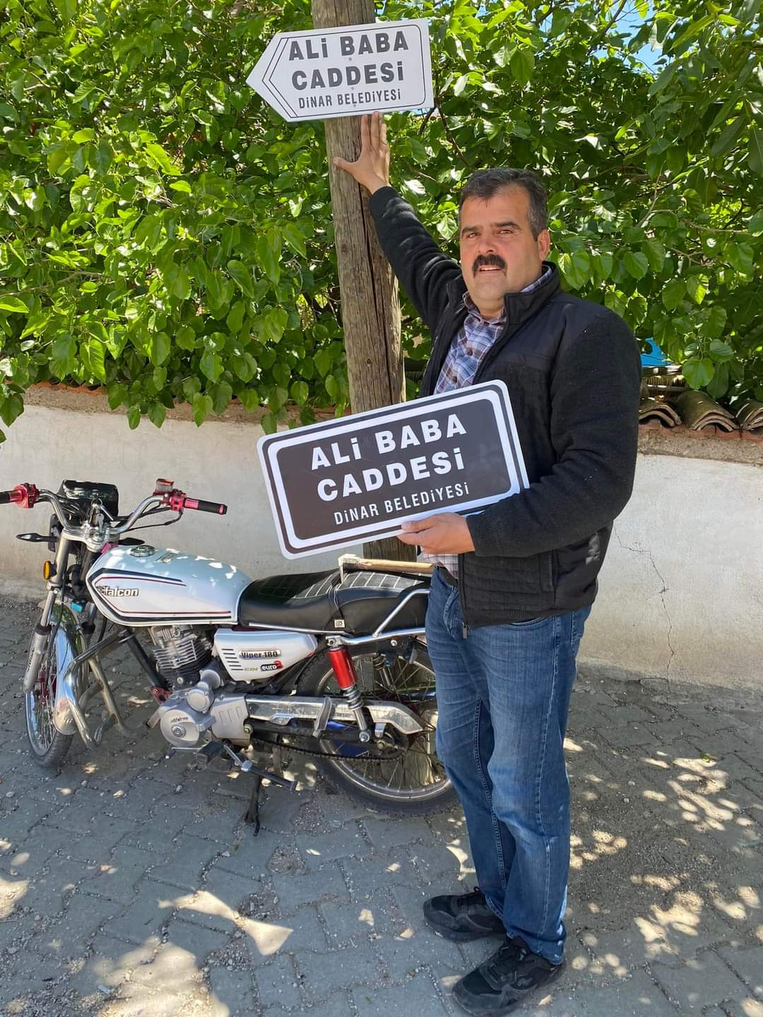 ALİ BABANIN İSMİ CADDEYE VERİLDİ