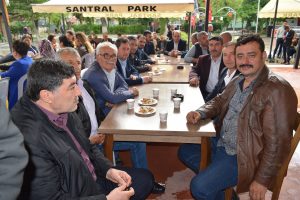 İYİ PARTİ İL BAŞKANLIĞI İLÇE BAYRAMLAŞMA PROGRAMI DİNAR SANTRAL PARKTA YAPILDI 5 IYI Parti 13