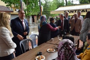 İYİ PARTİ İL BAŞKANLIĞI İLÇE BAYRAMLAŞMA PROGRAMI DİNAR SANTRAL PARKTA YAPILDI 3 IYI Parti 6