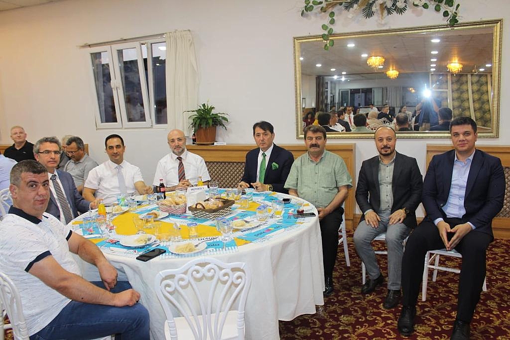 TAYİNİ ÇIKAN DİNAR BAŞSAVCISI ile HAKİM VE SAVCILAR İÇİN VEDA PROGRAMI YAPILDI 13 2022 06 23 22 31 59