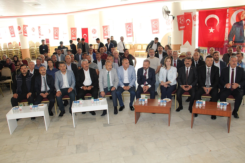 DİNAR’DA MHP’Lİ 2 MİLLETVEKİLİ VE MYK ÜYELERİ HALKLA BULUŞTU 9 MHP 11