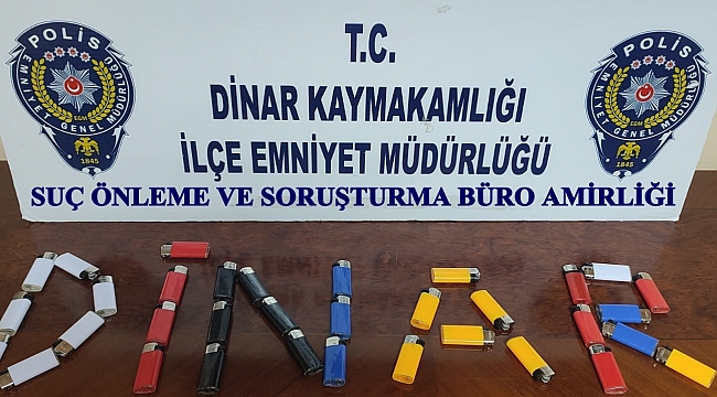 Dinar'da Bir Büfenin Camını Kırarak Hırsızlık 1 dinar da bir bufenin camini kirarak hirsizlik