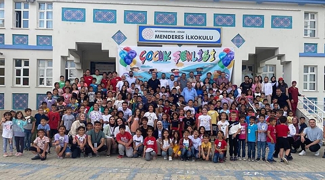 MENDERES OKULUNDA  ÇOCUK ŞENLİĞİ YAPILDI