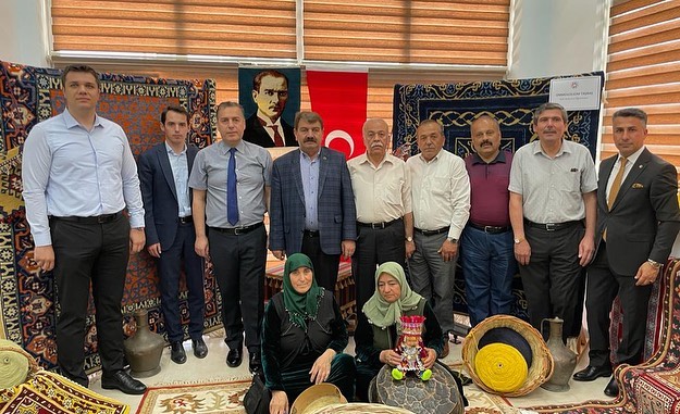 HALK EĞİTİM MERKEZİ YIL SONU SERGİSİ AÇILDI 3 sergi 1