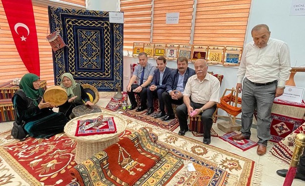 HALK EĞİTİM MERKEZİ YIL SONU SERGİSİ AÇILDI 4 sergi 2