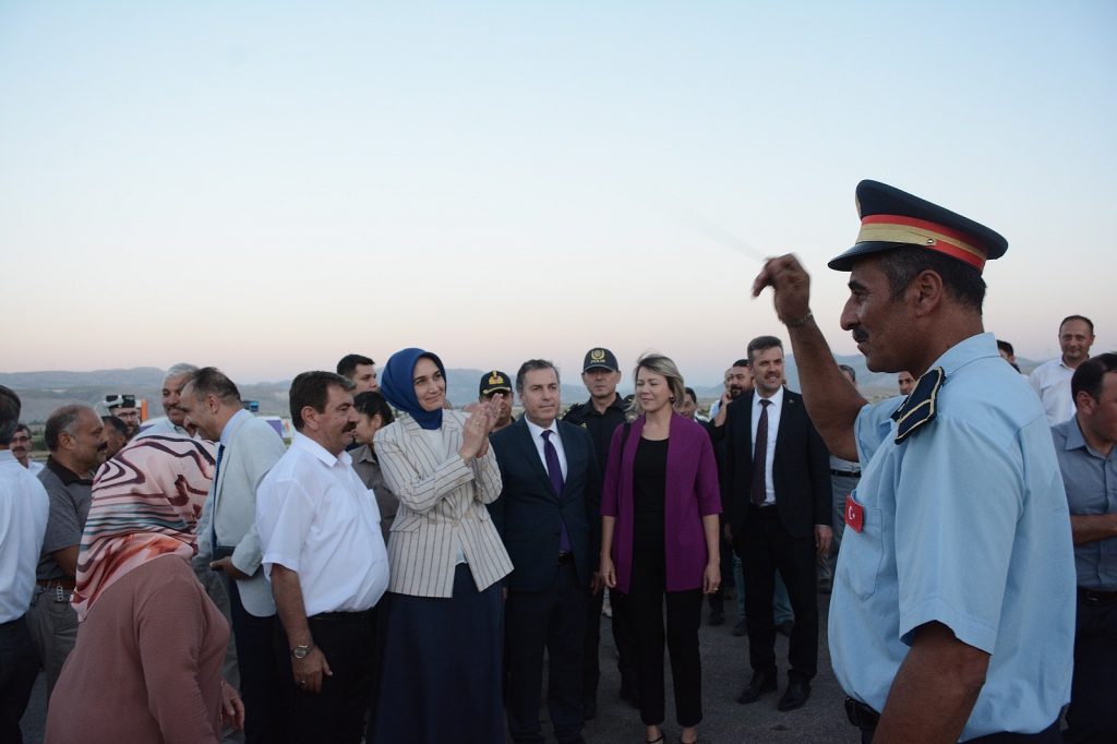 BELEDİYE BAŞKANIMIZ NİHAT SARI, 2. LAVANTA HASAT ŞENLİĞİNE KATILDI 4 2022 07 29 09 49 33