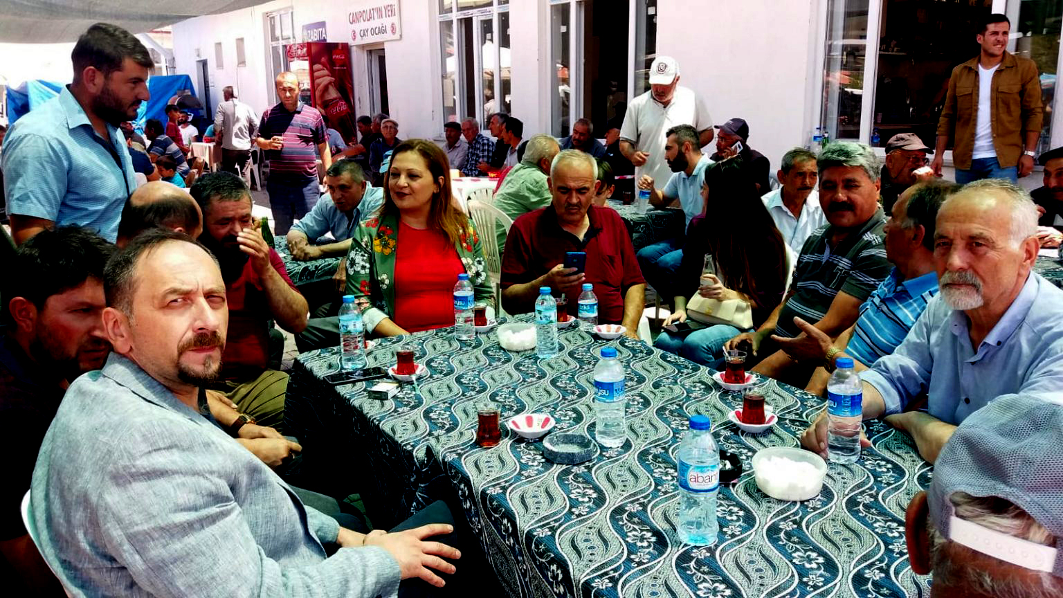 MİLLETVEKİLİ KÖKSAL PAZARCI ESNAFLARININ SORUNLARINI DİNLEDİ