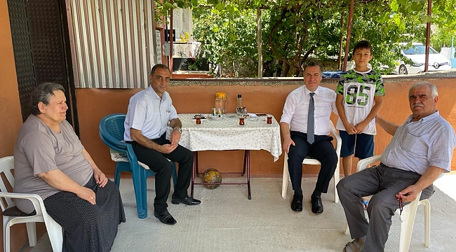 KAYMAKAMIMIZDAN ŞEHİTLERİMİZİN AİLELERİNE ve GAZİLERİMİZE BAYRAM ZİYARETİ