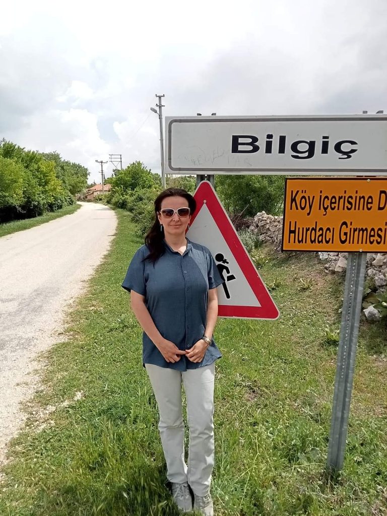 DR. SEVİLAY MARA TEK CHP ÜYESİNİN OLDUĞU KÖYLERE KADAR GİDİYOR