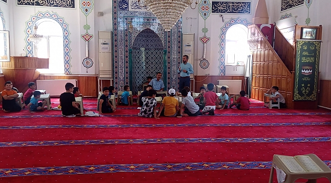 DİNAR'DA YAZ KUR'AN KURSLARI DEVAM EDİYOR 1 dinar da yaz kur an kurslari devam ediyor