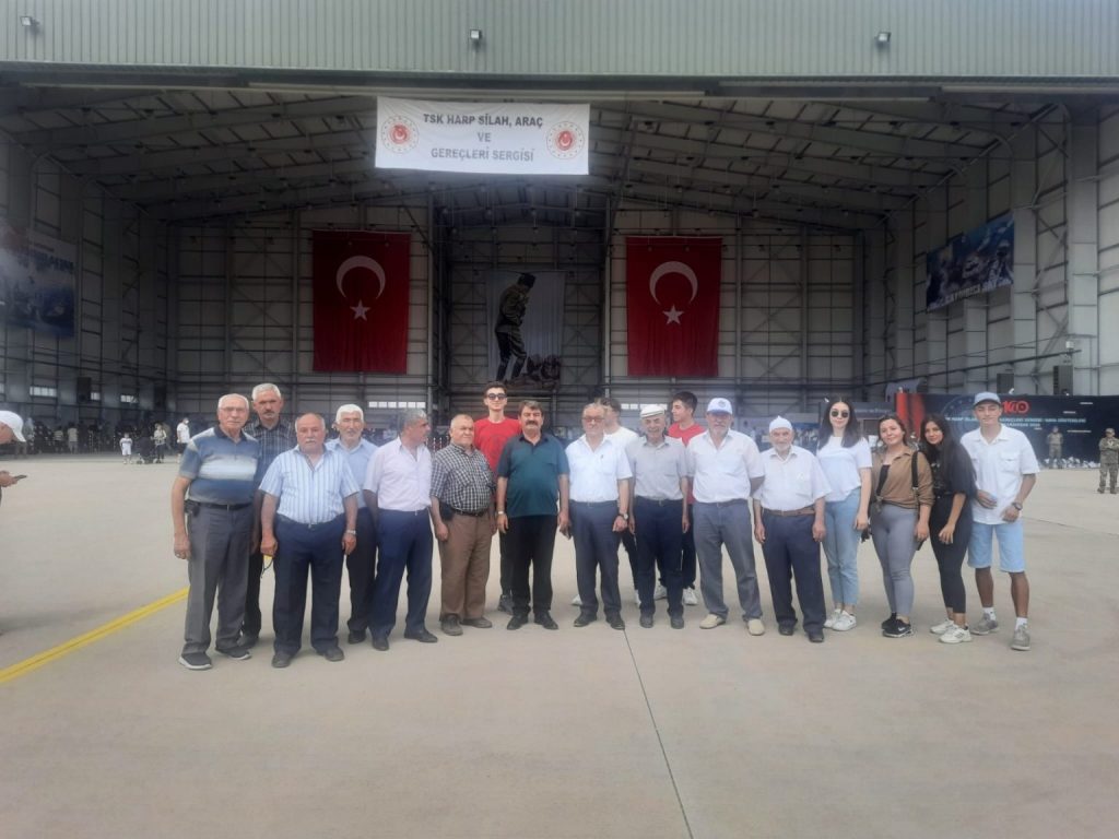 BAŞKAN SARI; “BÜYÜK TAARRUZ ZAFERİMİZİN 100.YILI ETKİNLİKLERİNE KATILDIK” 3 Afyonda sergi 2