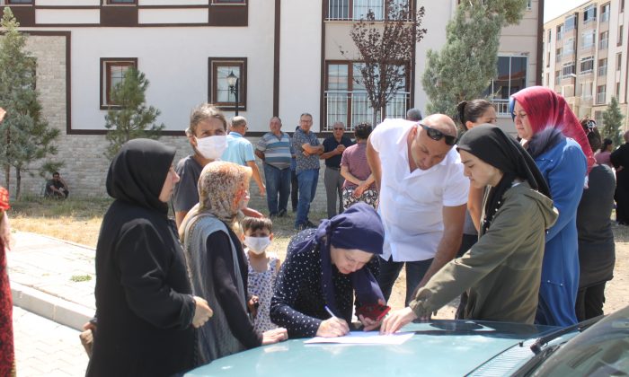 DİNAR’DA 3. ETAP TOKİ AİDATLARINA VATANDAŞLAR TEPKİLİ