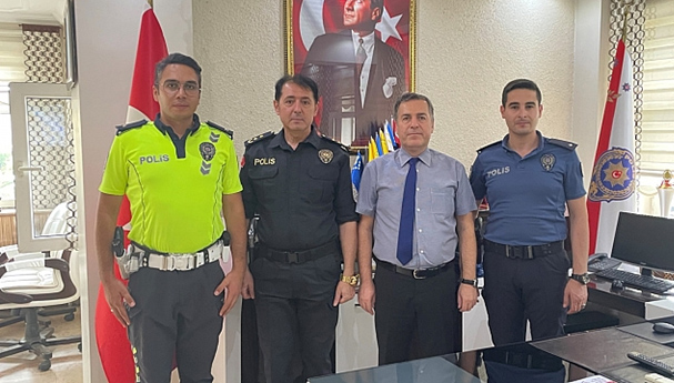 İLÇEMİZ KAYMAKAMI KAPANKAYA'NIN VEDA ZİYARETLERİ 2 emniyet