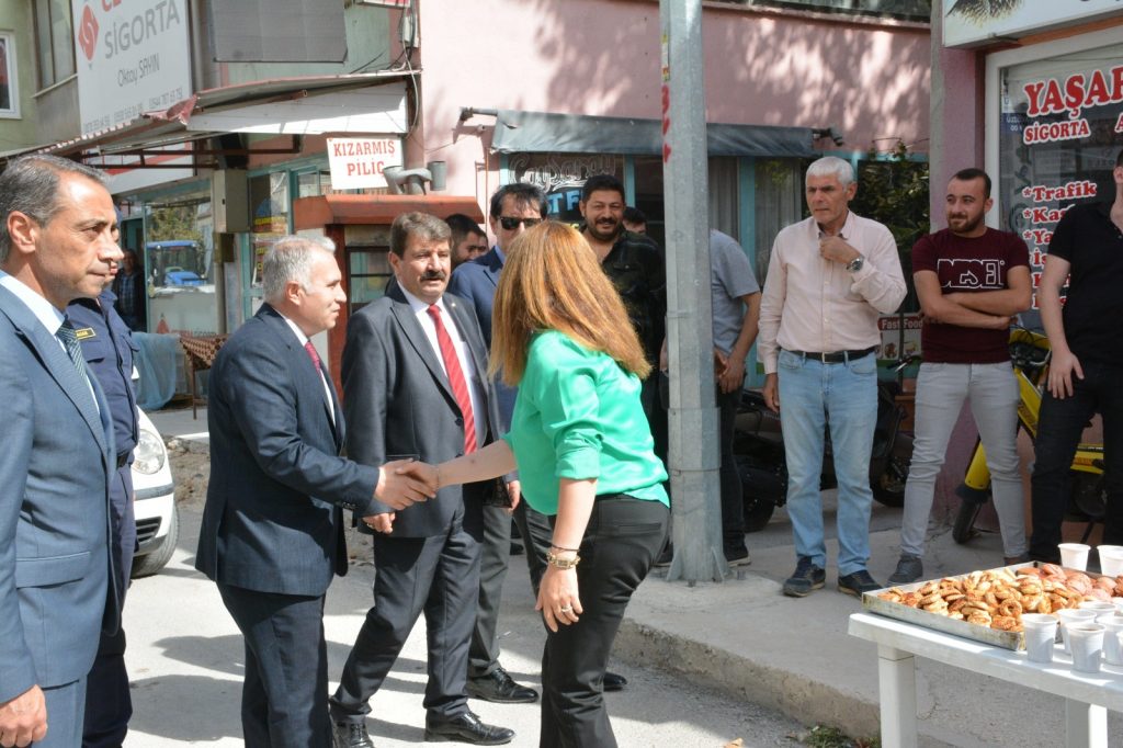 BELEDİYE BAŞKANIMIZ NİHAT SARI, “ESNAFLARIMIZIN HER ZAMAN YANINDAYIZ”