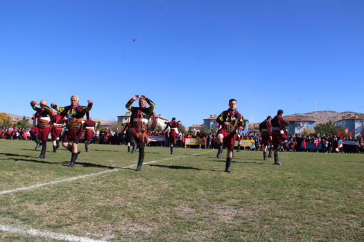 İLÇEMİZDE CUMHURİYET BAYRAMIMIZI COŞKU VE HEYECANLA KUTLUYORUZ 2 9037052891667037983