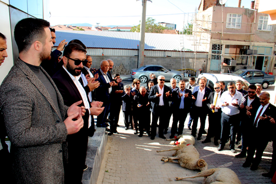 VELİ ÖZCAN MAZBATAYI ALDI 4 Ditso 3 1