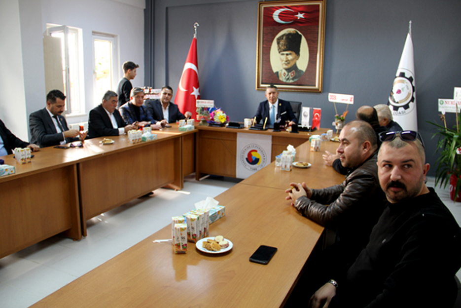 VELİ ÖZCAN MAZBATAYI ALDI 6 Ditso 7