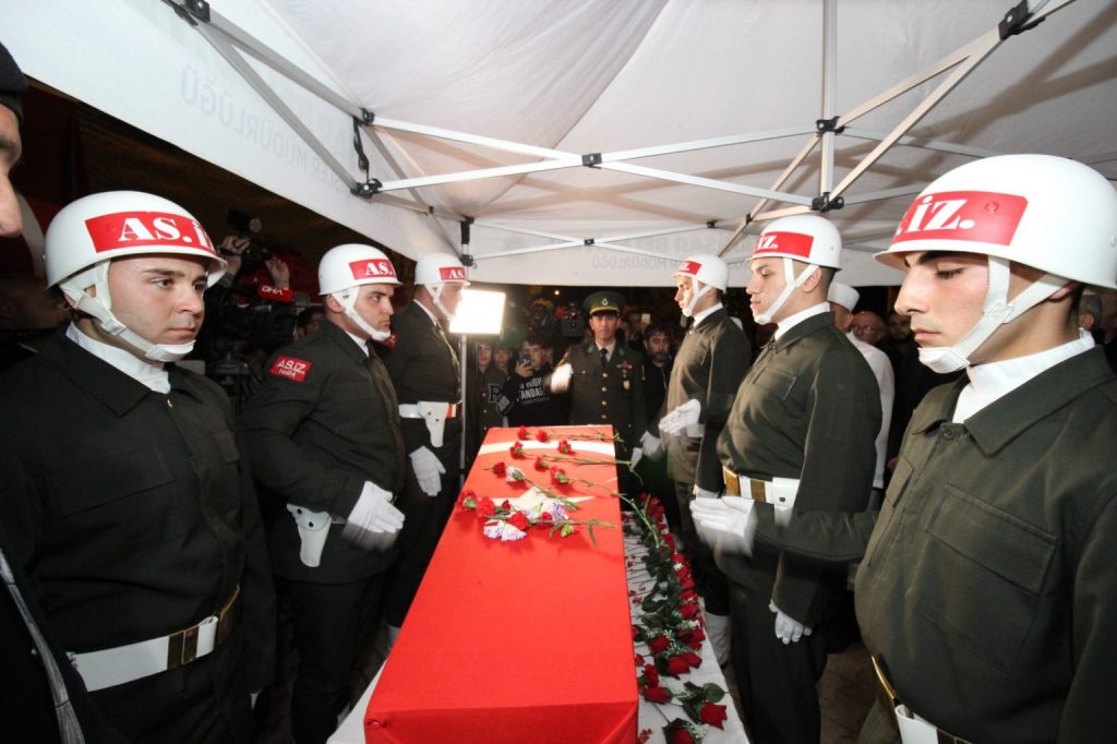 BAŞMAKÇILI ŞEHİDİMİZ SON YOLCULUĞUNA UĞURLANDI