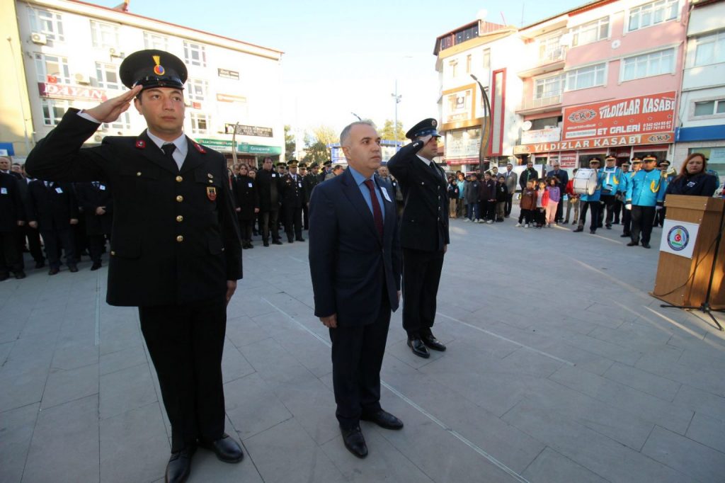 ATA’MIZI MİNNET VE ŞÜKRANLA ANDIK 3 Ataturk 2