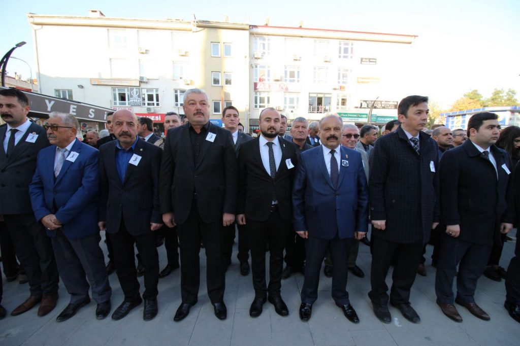 ATA’MIZI MİNNET VE ŞÜKRANLA ANDIK 5 Ataturk 4