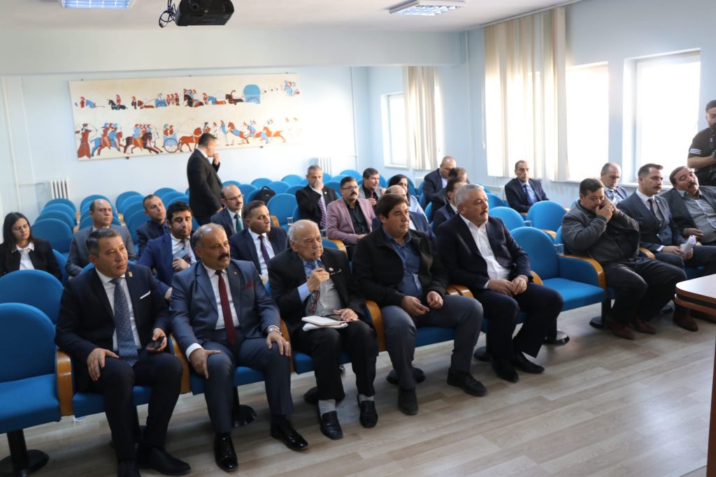 Belediye Başkanımız Nihat Sarı, “İlçe ekonomimizin artması için destek vermeye hazırız”