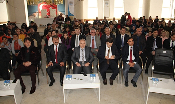 DİNAR’DA 24 KASIM ÖĞRETMENLER GÜNÜ KUTLANDI