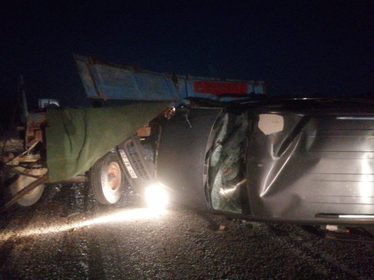 Dinar Başmakçı Yolunda Trafik Kazası