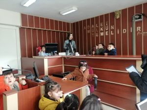 Minik Öğrenciler Mahkeme Salonunda Drama Düzenledi