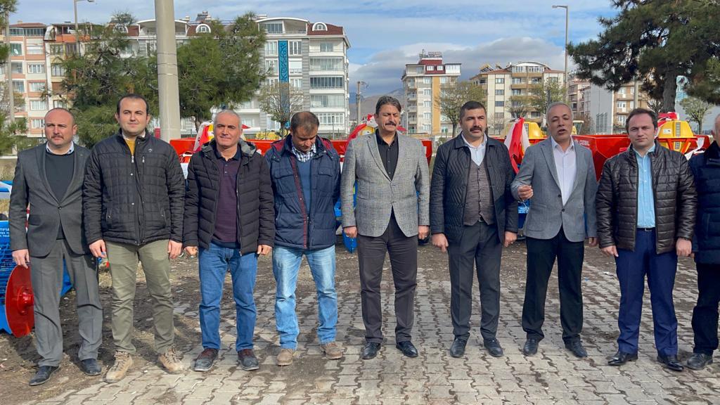 VEYSEL TOPÇU; “ÜRETİMİN HER AŞAMASINDA ÇİFTÇİLERİMİZİN YANINDAYIZ” 2 Pancar koop 2