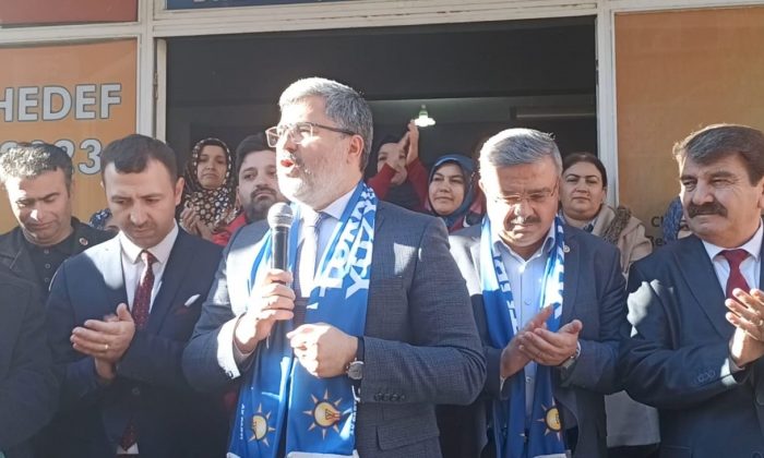 MİLLETVEKİLLERİ YENİ BAŞKANI TEBRİK ETTİ