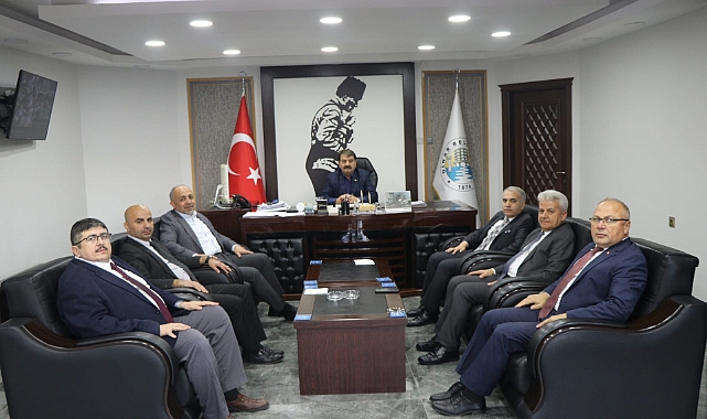 GENÇLİK VE SPOR İL MÜDÜRÜ KASAPOĞLU’DAN BELEDİYE BAŞKANIMIZ NİHAT SARI’YA ZİYARET