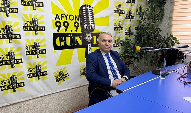 DİNAR KAYMAKAMI KEMAL DURU AFYONKARAHİSAR’DA RADYO’YA ÇIKTI