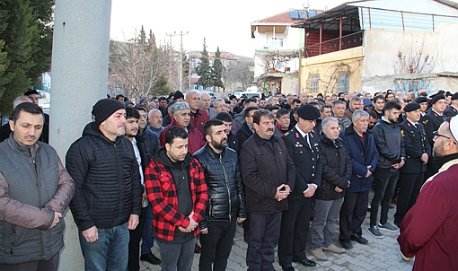 Kıbrıs Gazisi Halit Üresin Son Yolculuğuna Uğurlandı 