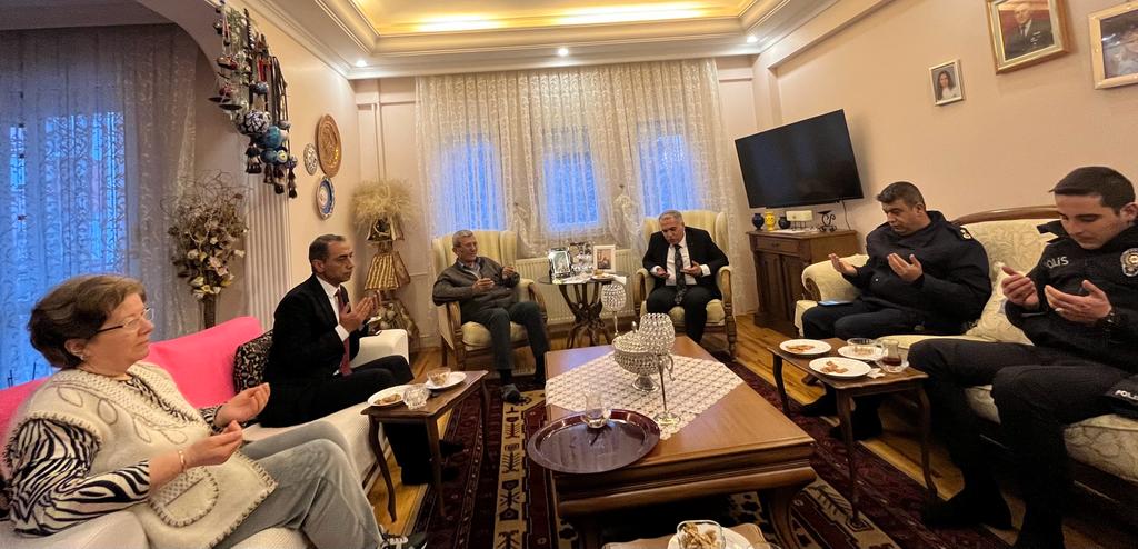 KAYMAKAM DURU ŞEHİT İLHAN AVCI’NIN AİLESİNİ ZİYARET ETTİ