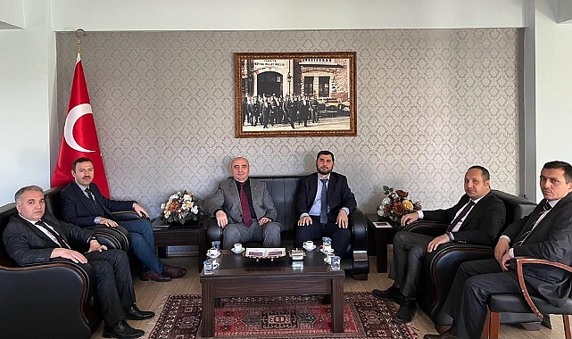 Vakıflar Bölge Müdürü Zekeriya Şentürk’ten Kaymakam Duru’ya Ziyaret