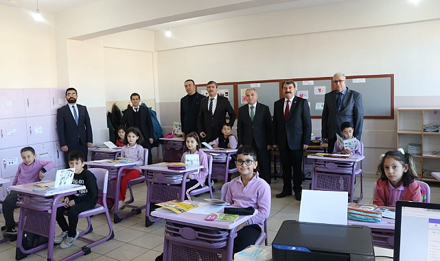 ÖĞRENCİLERİMİZİN KARNE SEVİNCİNE ORTAK OLDUK