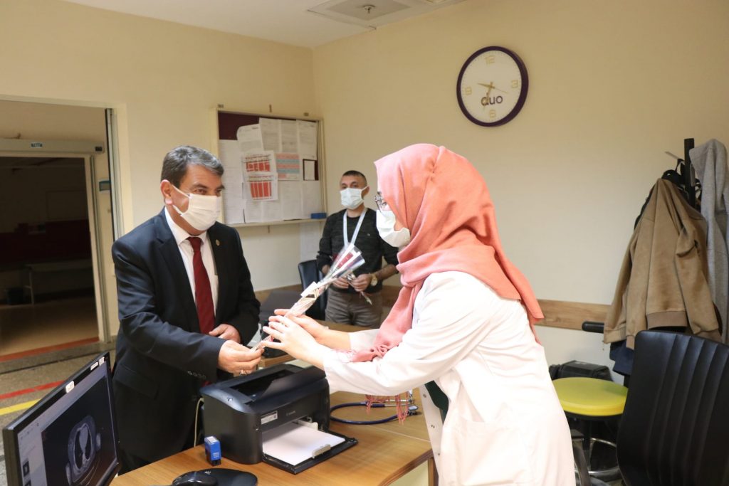 Belediye Başkanımız Nihat Sarı’dan yılbaşında anlamlı ziyaretler 4 yilbasi ziyareti 4 Kopya